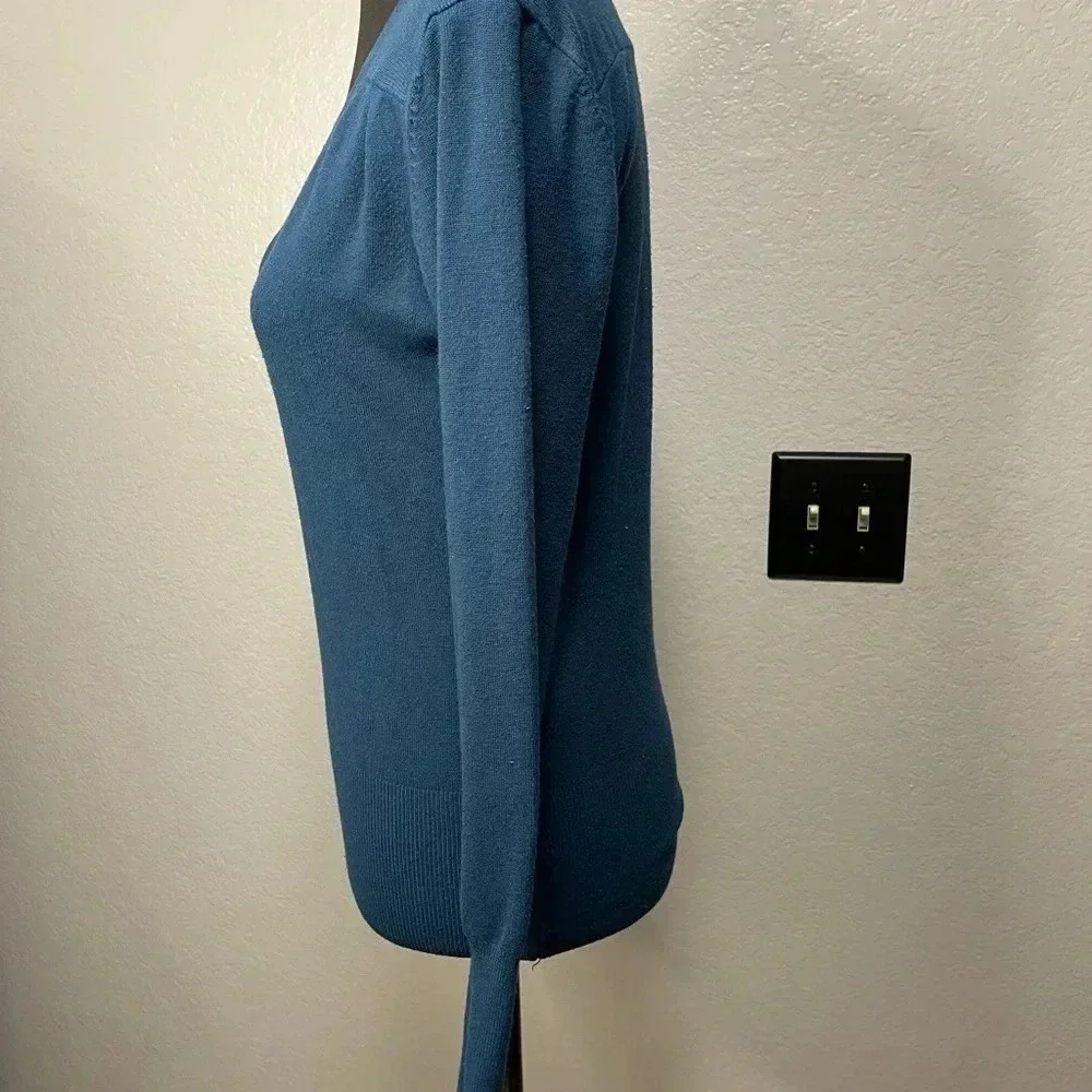 Forever 21 Dark Teal Vneck Sweater LARGE